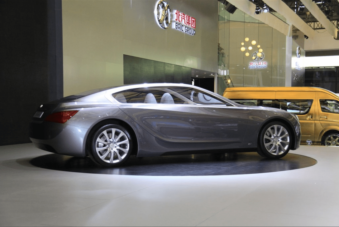 BAIC 900