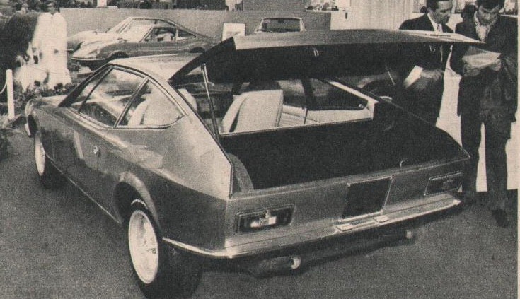 De Tomaso Mustela