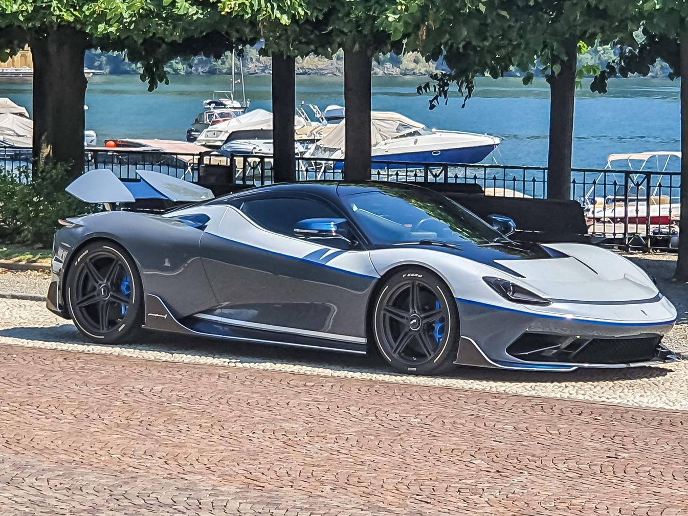 Automobili Pininfarina Battista Anniversario