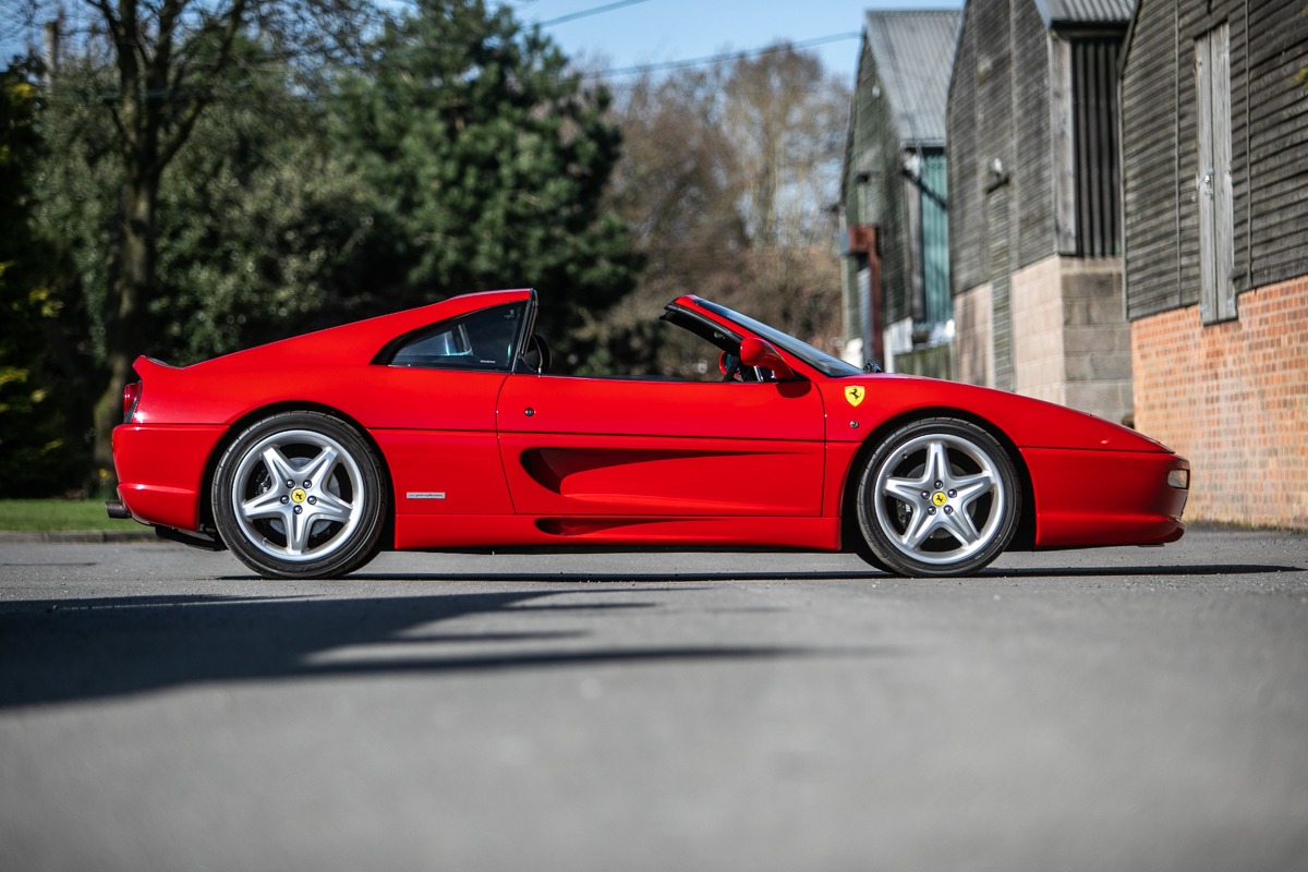 Ferrari F355 GTS