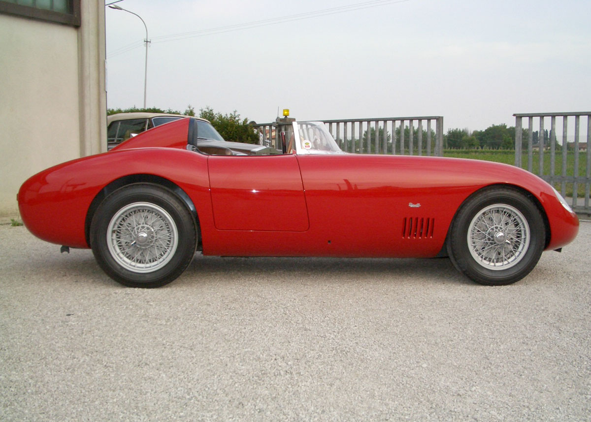 OSCA MT4 1500