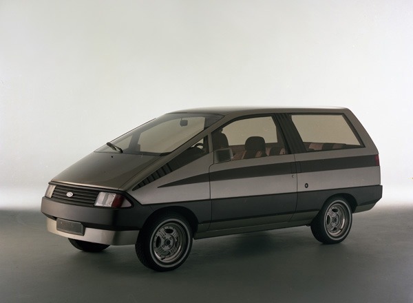 The Ford Aerovan concept car by Ghia Torino.