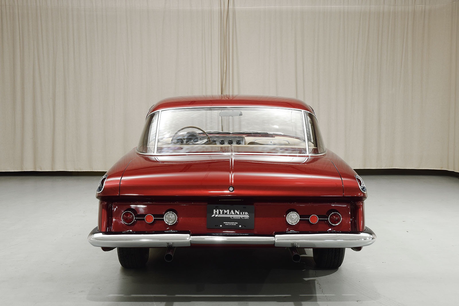 Dual-Ghia L6.4 Coupé