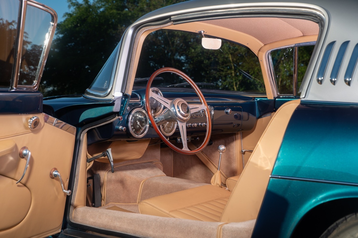 Aston Martin DB2/4 Vignale