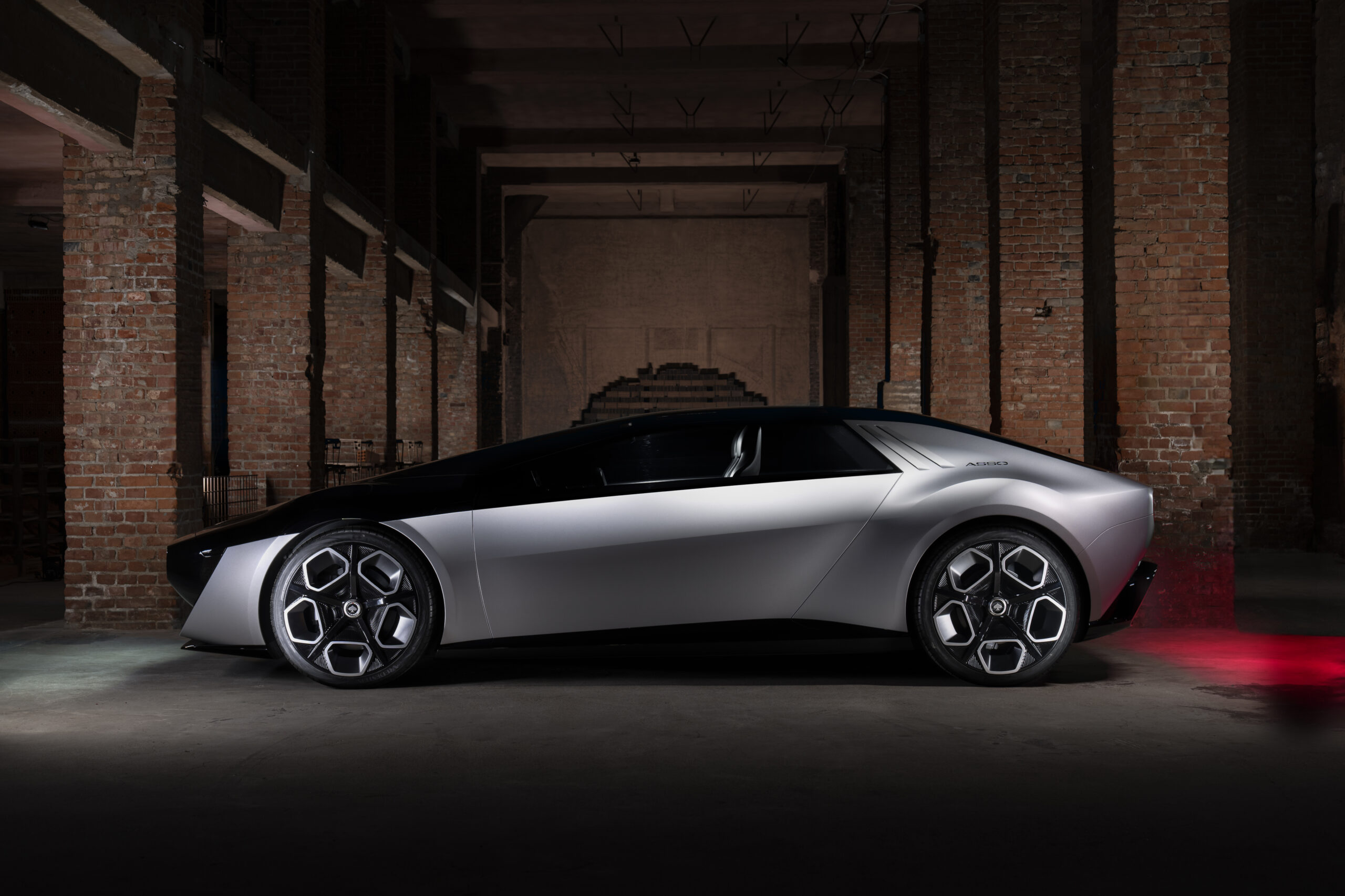 Italdesign Asso di Picche in Movimento