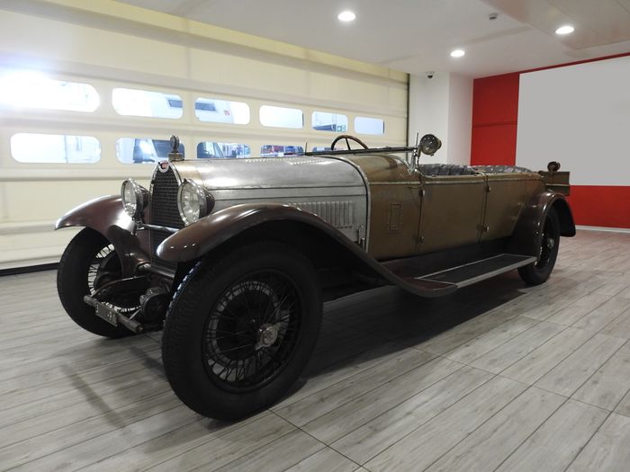 Bugatti T44 Torpedo Ghia