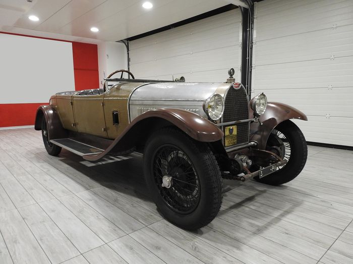 Bugatti T44 Torpedo Ghia