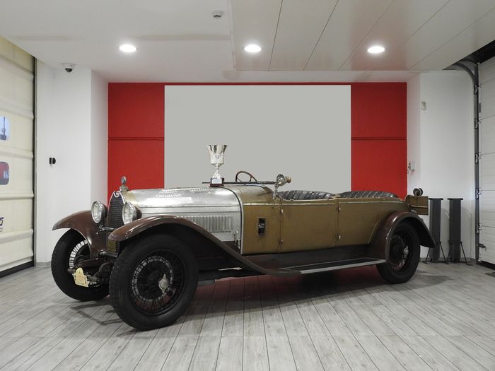 Bugatti T44 Torpedo Ghia