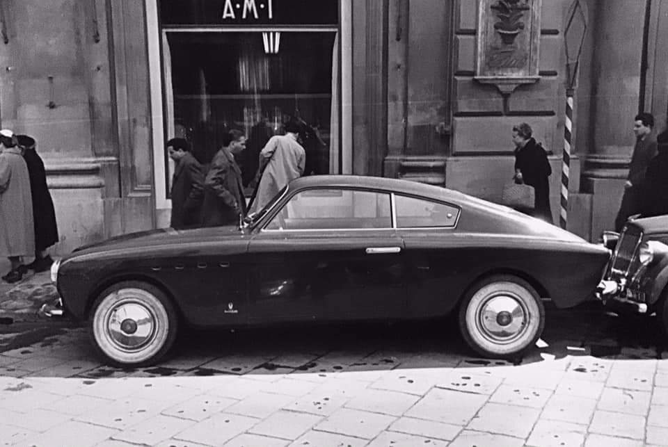 Fiat 1400 Coupé Vignale