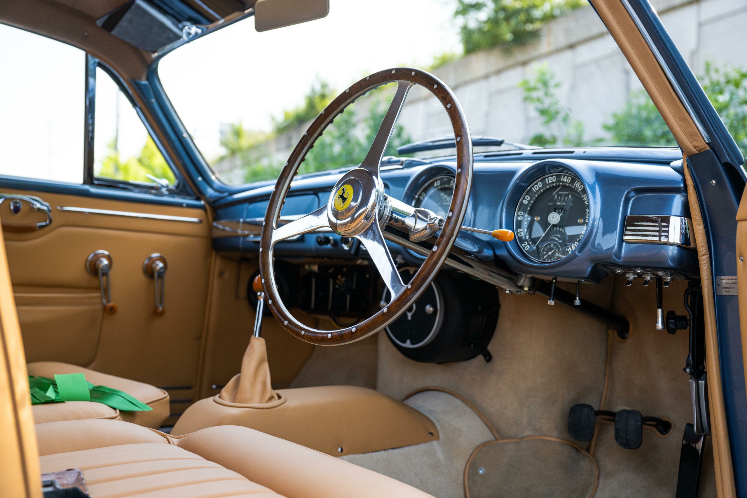 Ferrari 212 Inter Coupé Ghia