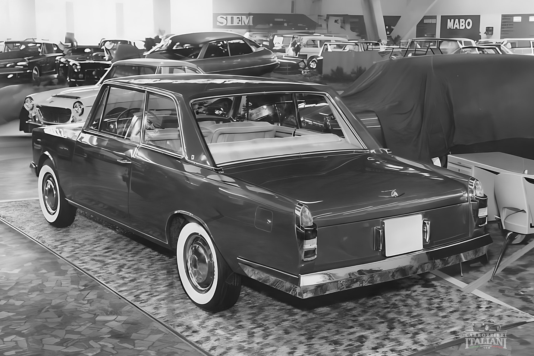 Fiat 2100 Coupé Boneschi (1)