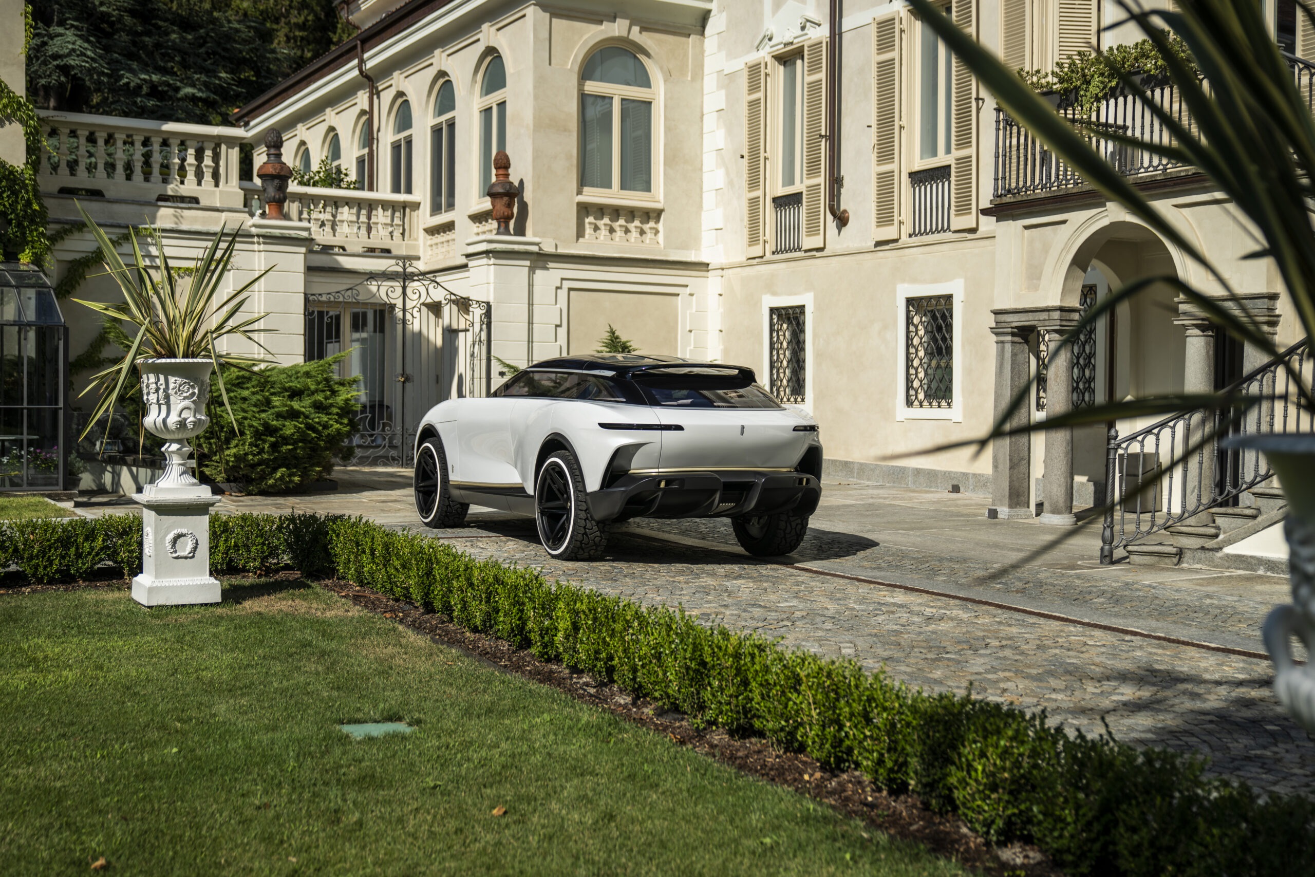 Automobili Pininfarina PURA Vision