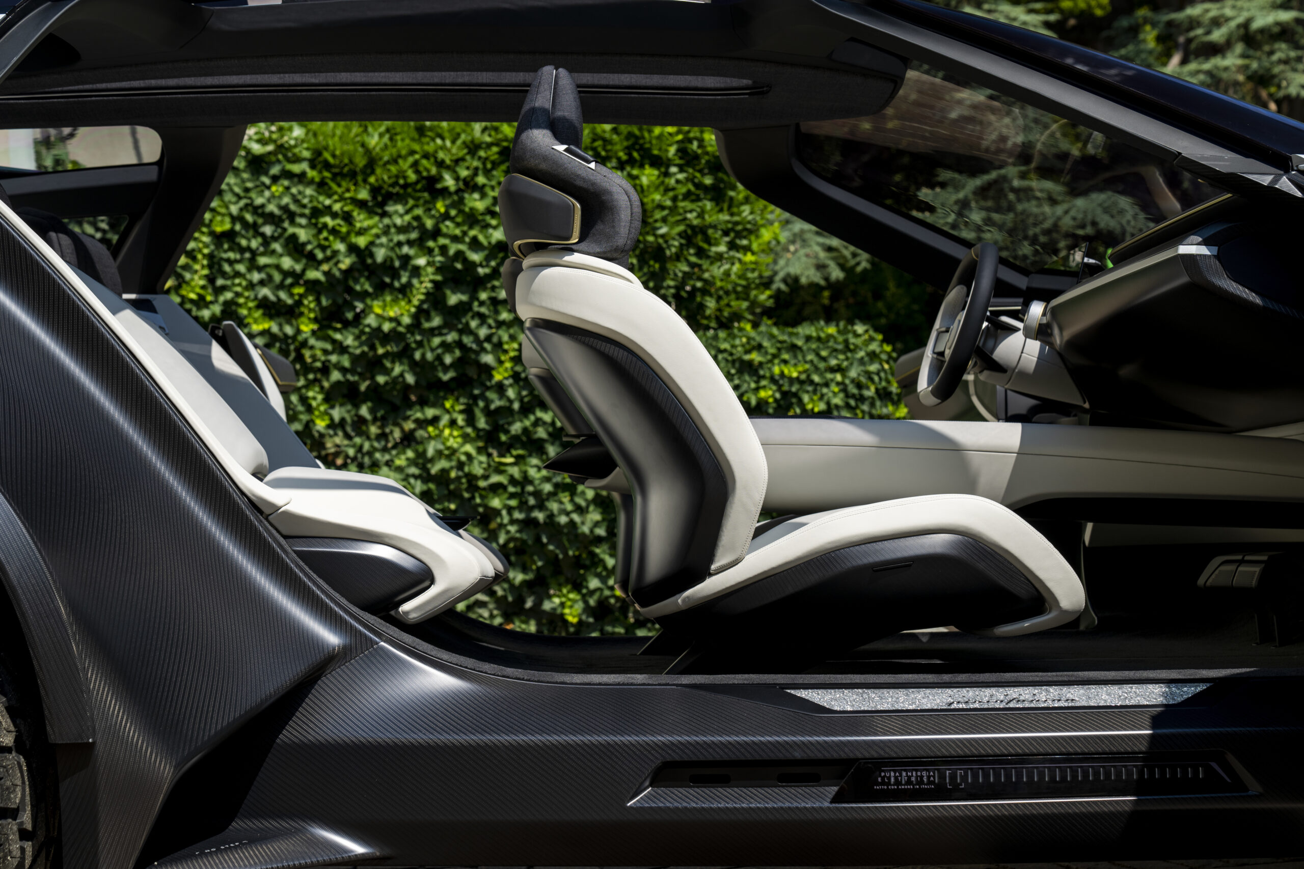 Automobili Pininfarina PURA Vision