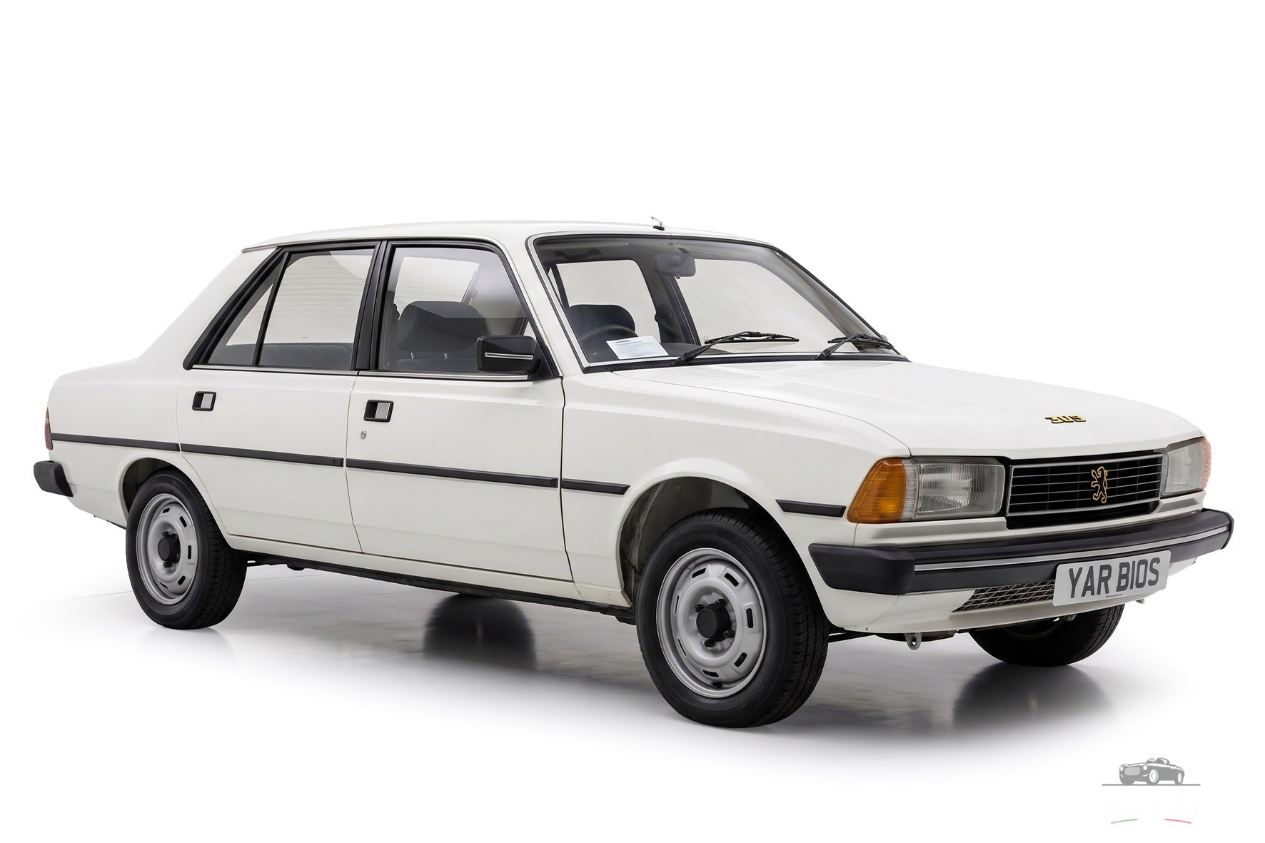 Peugeot 305