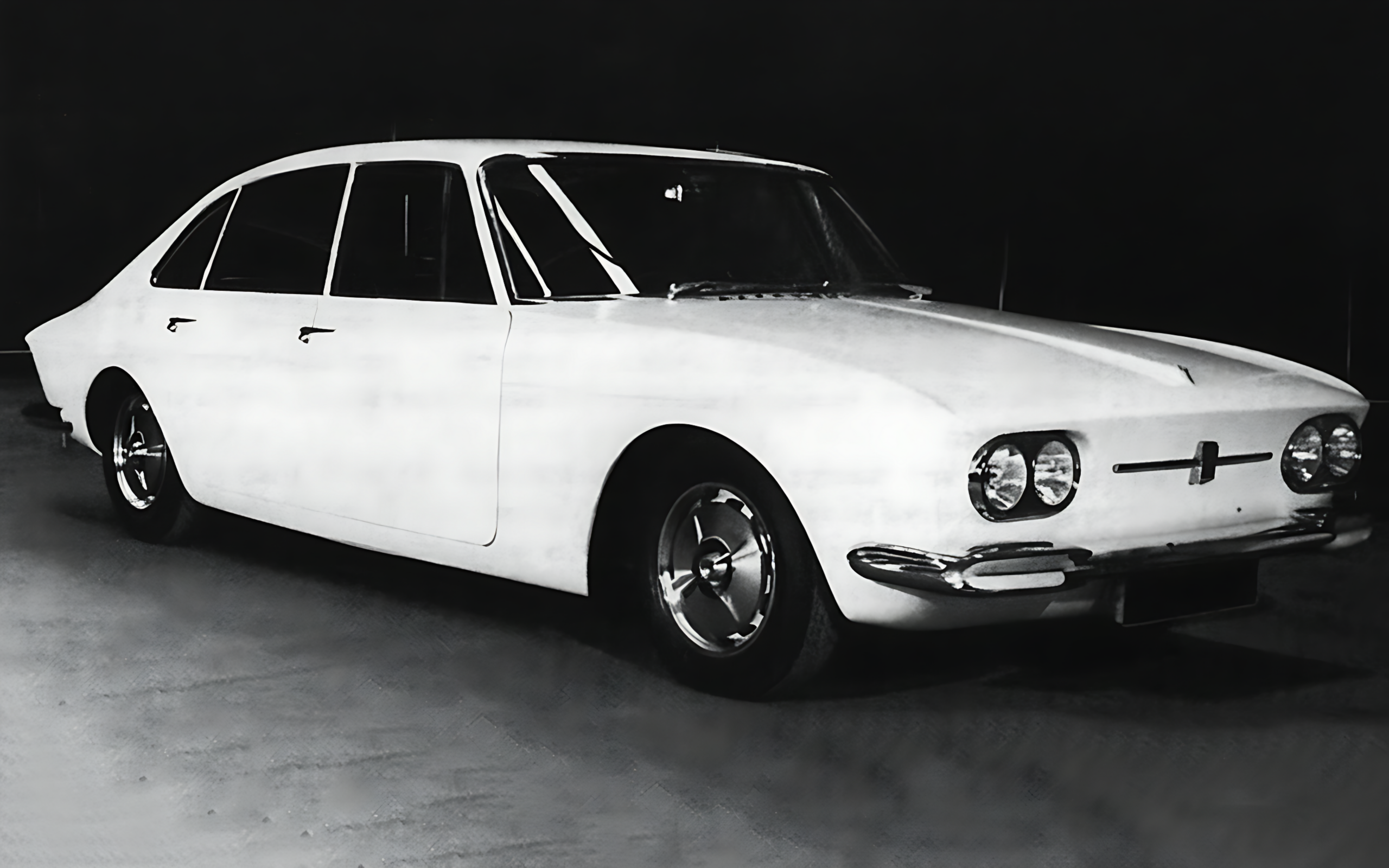 Porsche Ghia Saloon