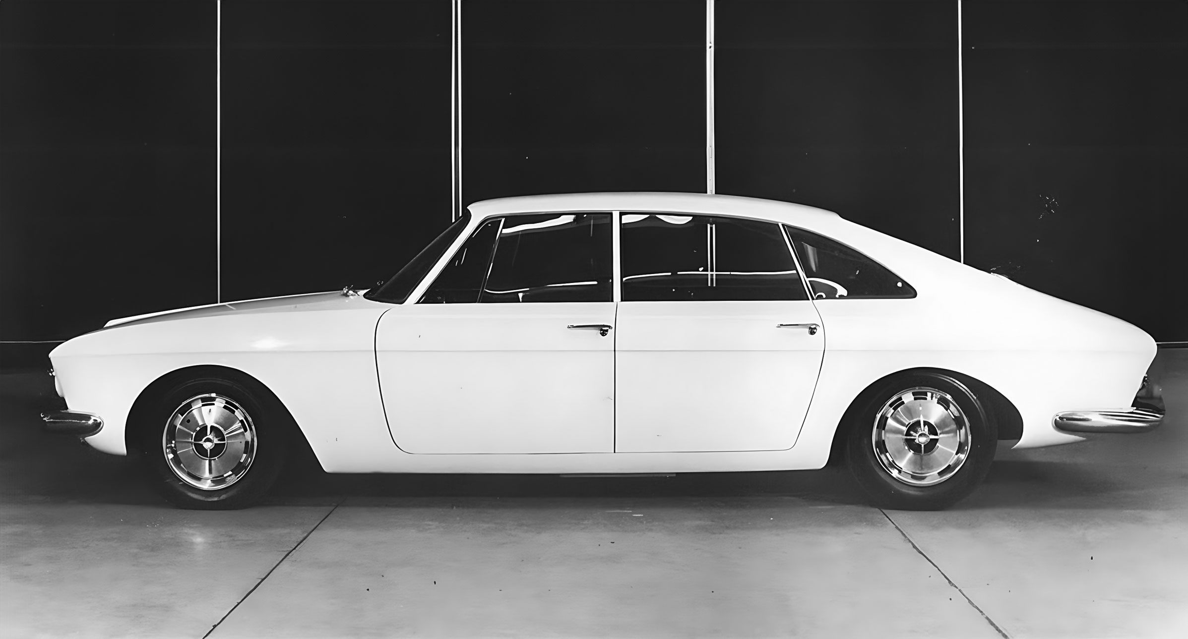 Porsche Ghia Saloon