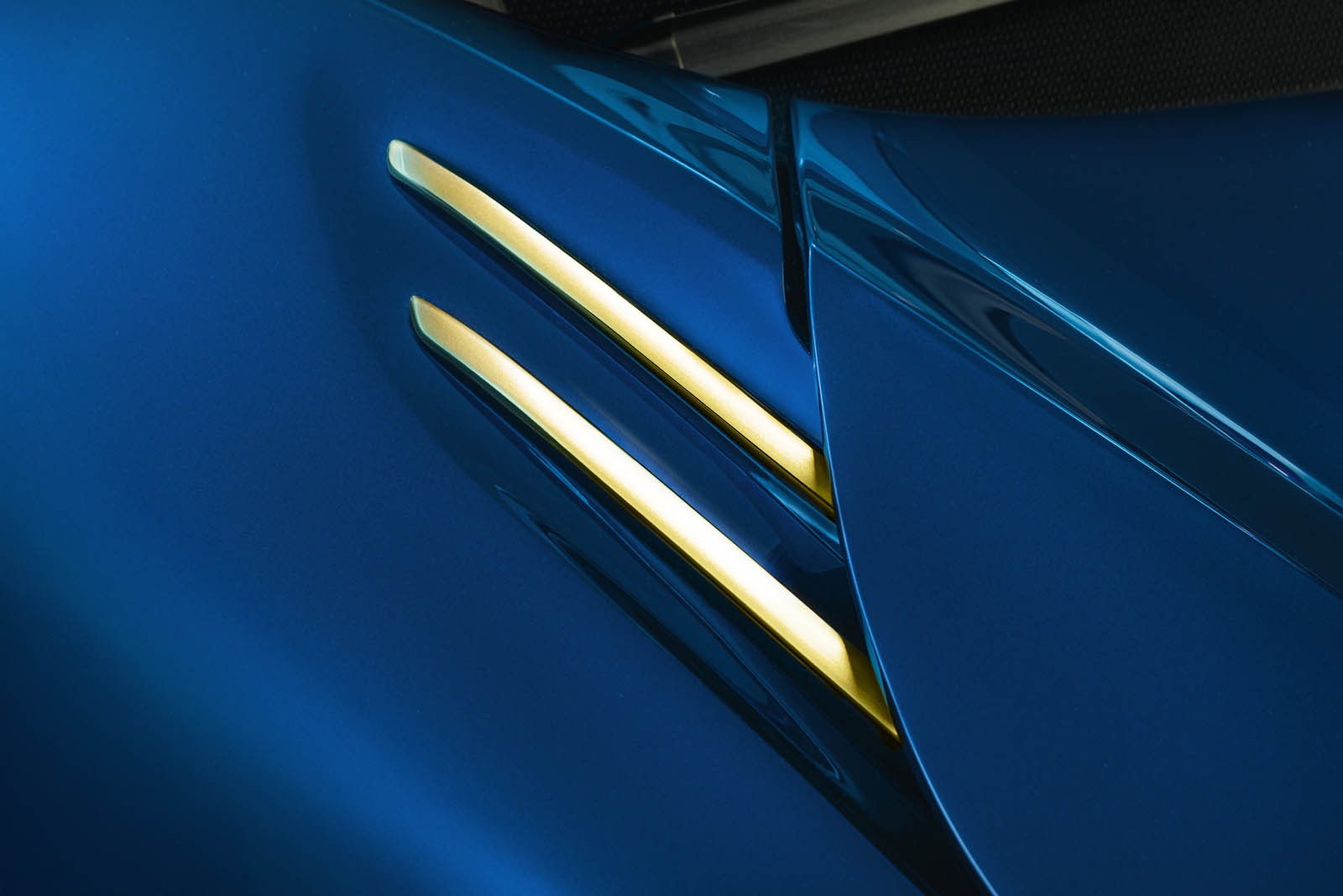 Vittori V12