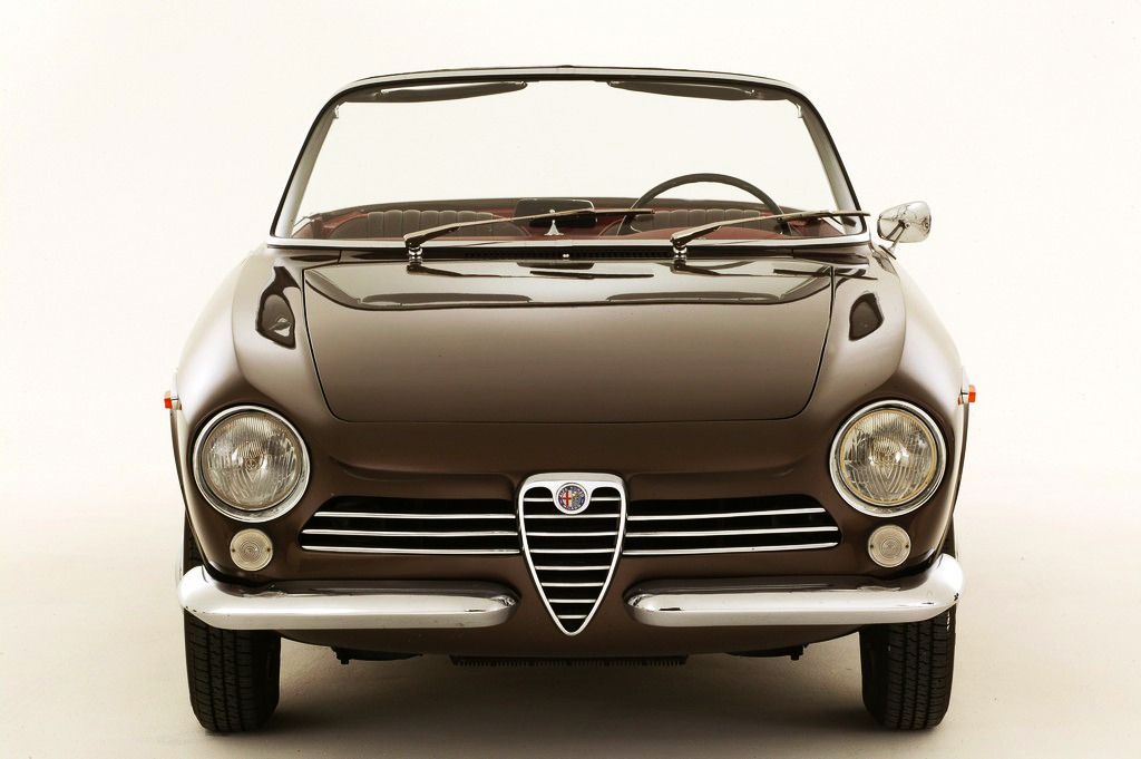 Alfa Romeo Giulia GT Spider