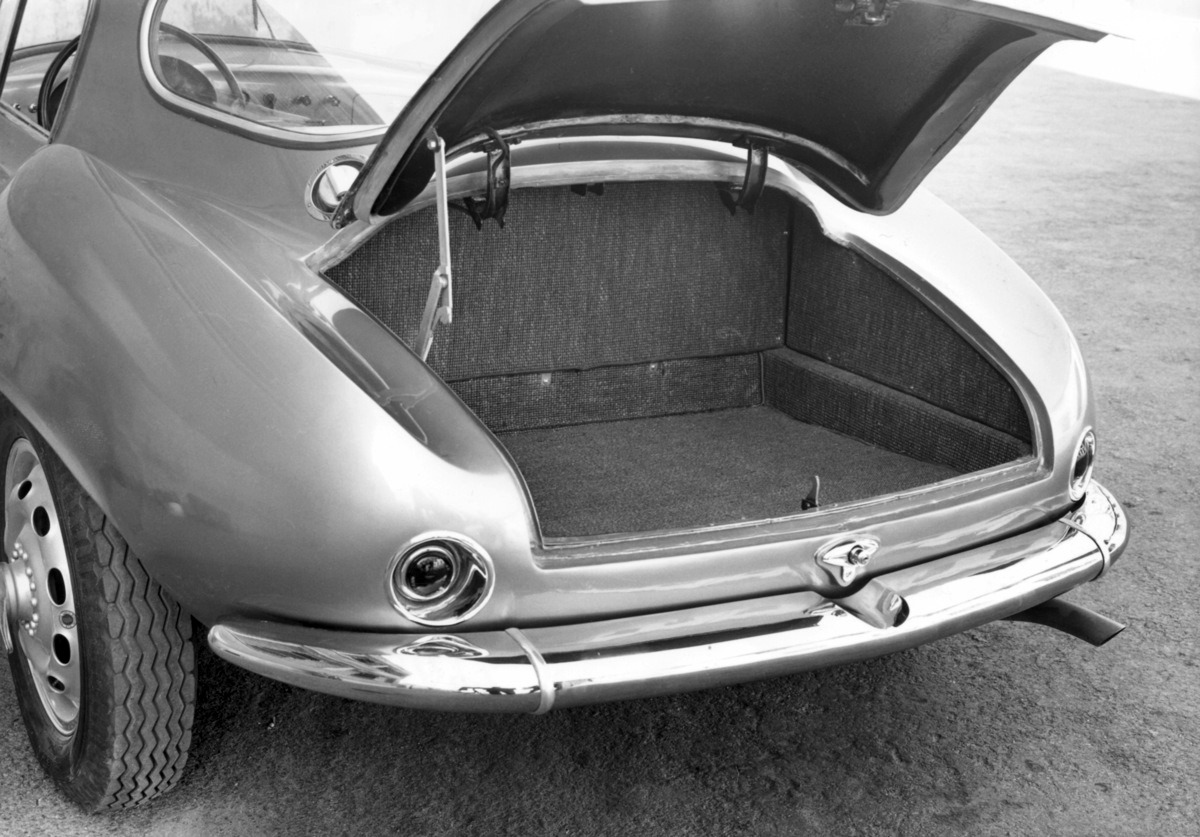 Arnolt-Bristol 404X Coupé