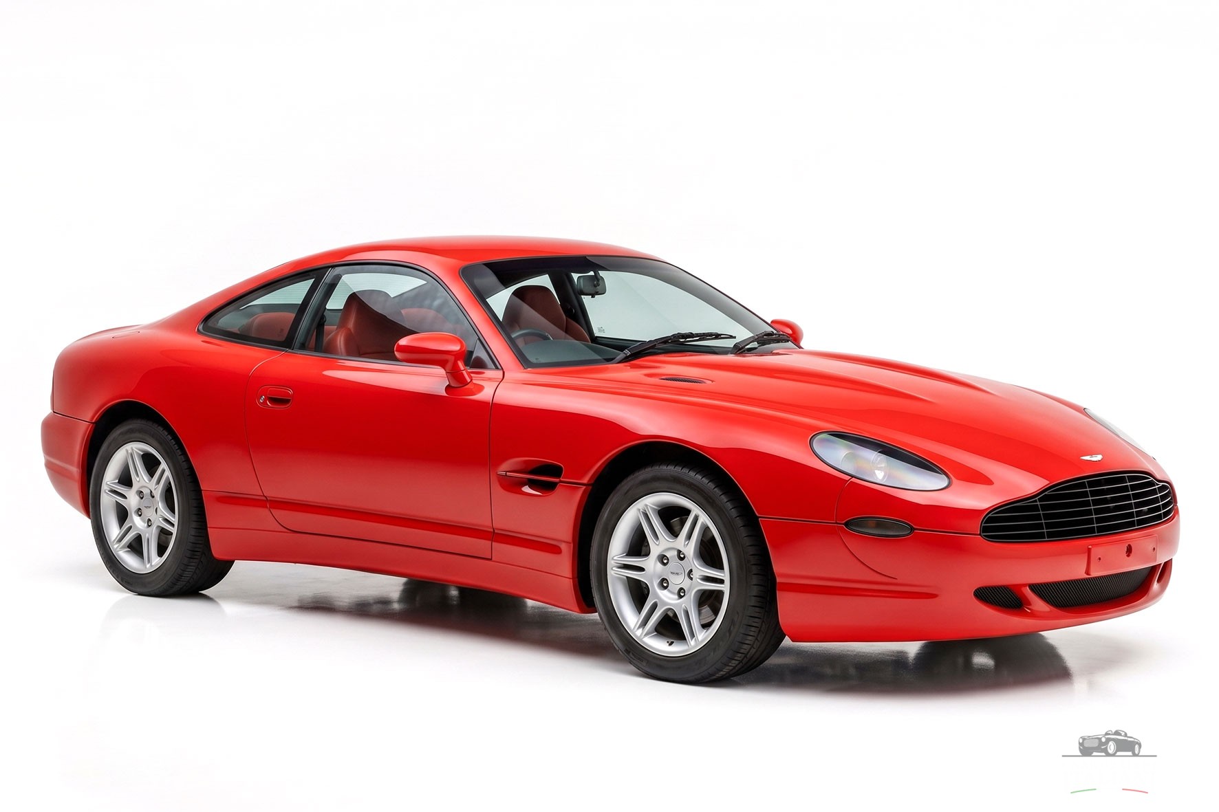 Aston Martin AM4