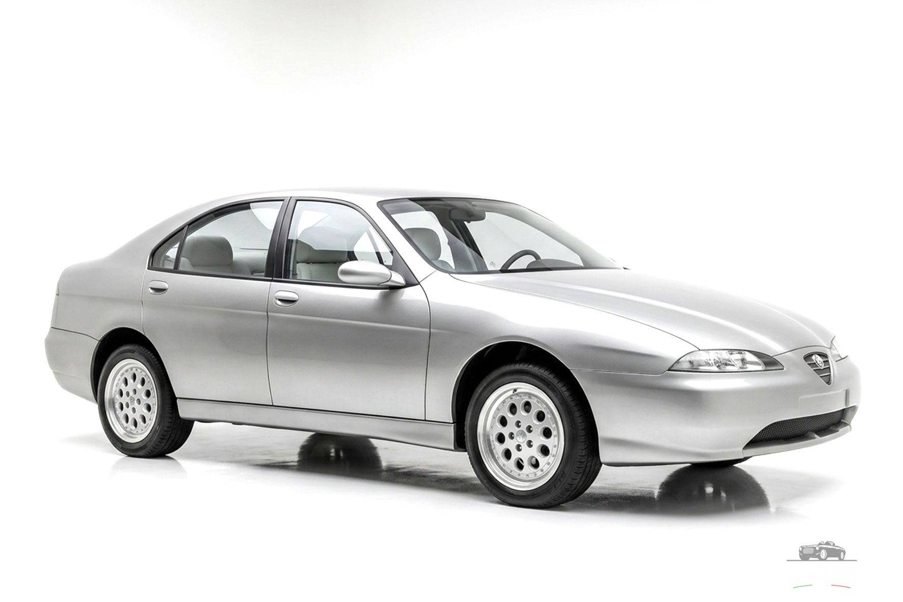 Alfa Romeo 936 Bertone