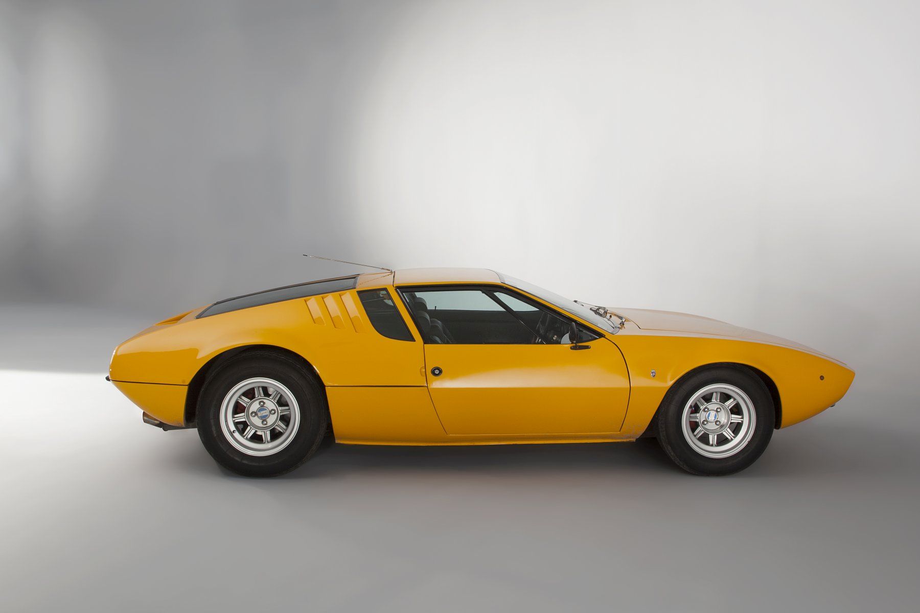 De Tomaso Mangusta