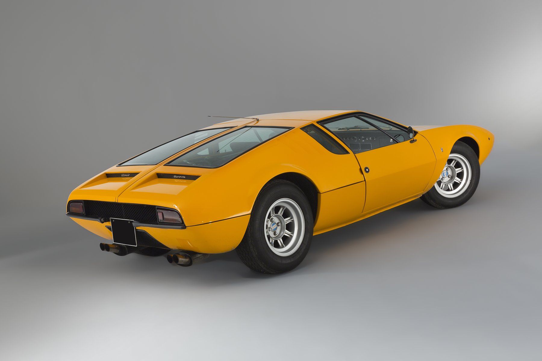 De Tomaso Mangusta