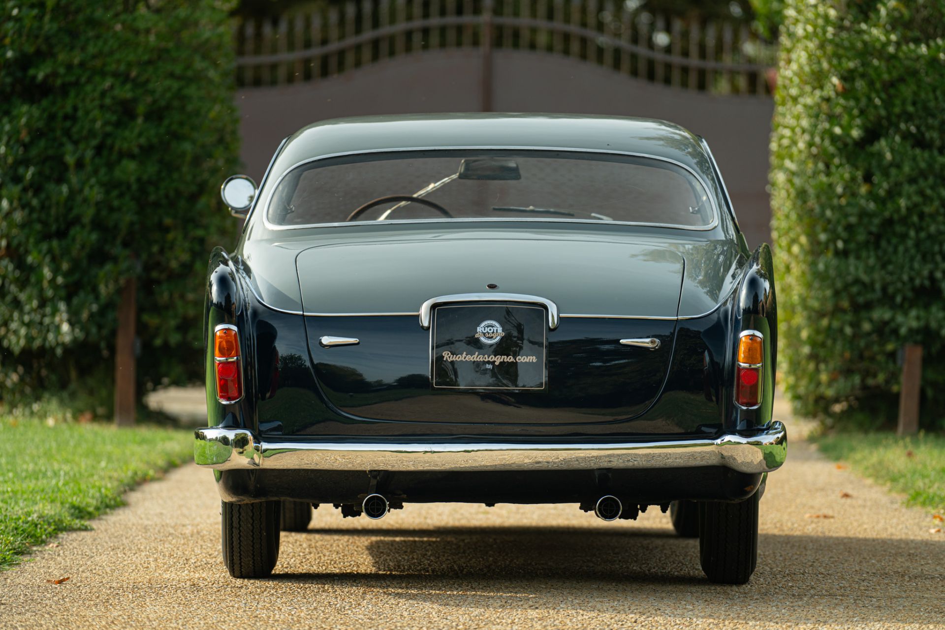 Fiat 1100E Coupé Vignale