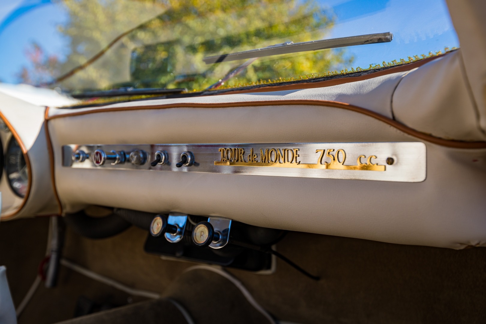 Moretti 750 Tour de Monde Coupé