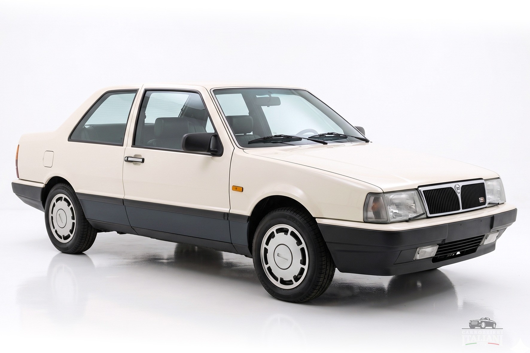 Lancia Thema Coupé